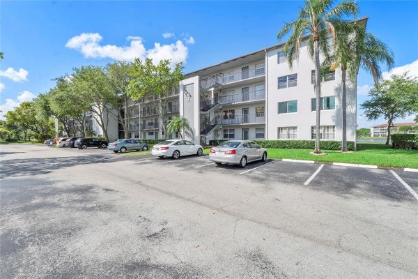New Hampton At Century Village, 400 SW 134th Way #411F, Pembroke Pines, Florida 33027, image 1