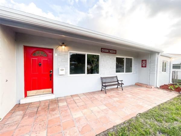 Hollywood Pines, 6214 Flagler St, Hollywood, Florida 33023, image 1