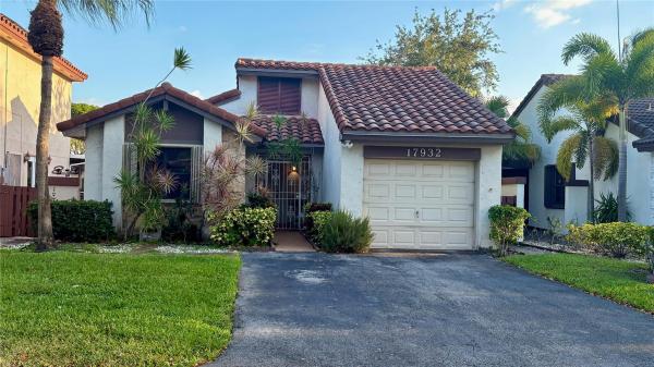 17932 NW 63rd Ct, Hialeah, Florida 33015, image 1