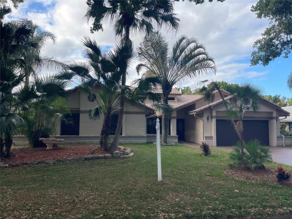 Glenoaks, 10355 NW 6th Ct, Coral Springs, Florida 33071, image 1