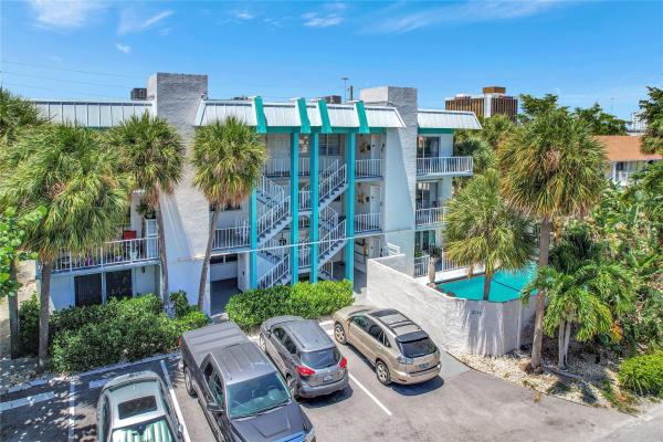 Du Barry, 2715 NE 49th St #205, Fort Lauderdale, Florida 33308, image 1