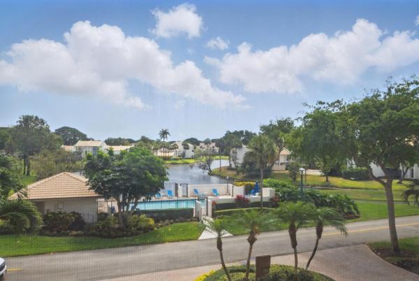 1534 Bridgewood Dr, Boca Raton, Florida 33434, image 2