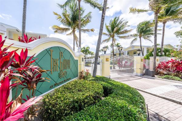 The Grove At Wilton Manors , 2660 NE 8th Ave #212, Wilton Manors, Florida 33334, image 1