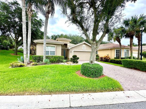 Valencia Pointe, 7372 Twin Falls Dr, Boynton Beach, Florida 33437, image 1