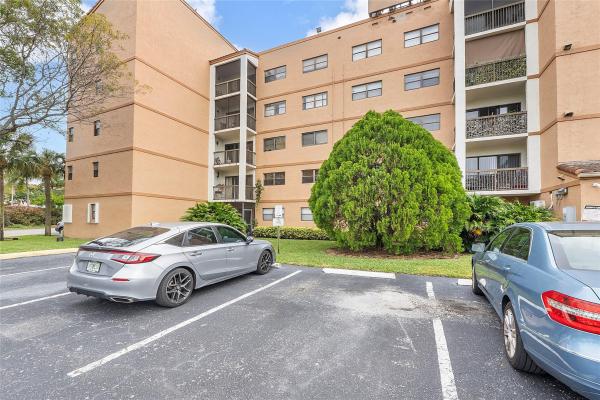 701 NW 19th St #202, Fort Lauderdale, Florida 33311, image 1
