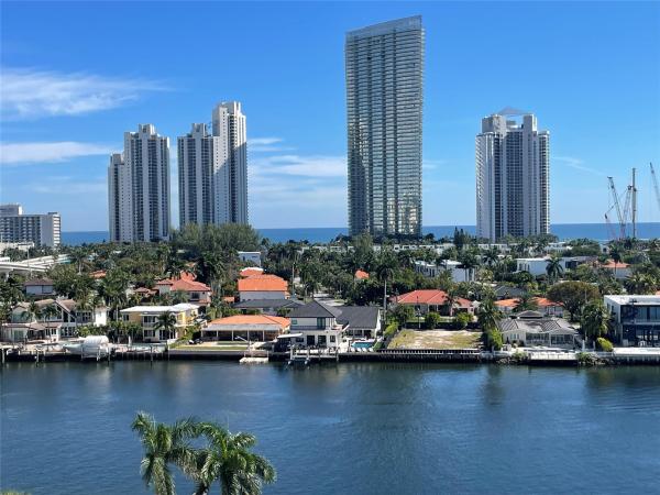 Mystic Pointe Tower 200, 19101 NE 36 Ct #1011, Aventura, Florida 33180, image 1