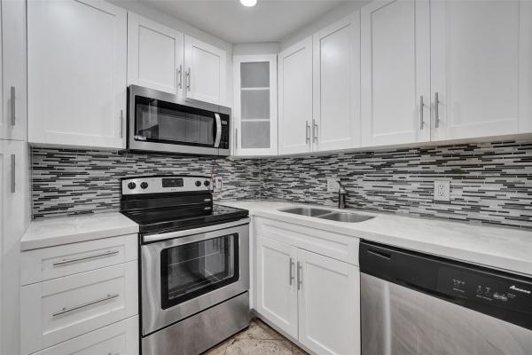 Emerald Hills, 4000 N Hills Dr #38, Hollywood, Florida 33021, image 1