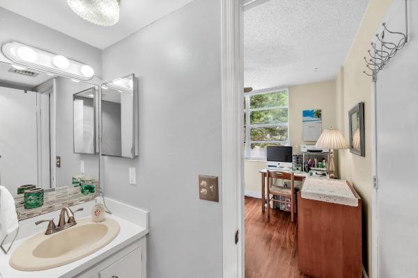 Poinciana Place Of Pine Island Ridge, 9430 Poinciana Pl #202, Davie, Florida 33324, image 2