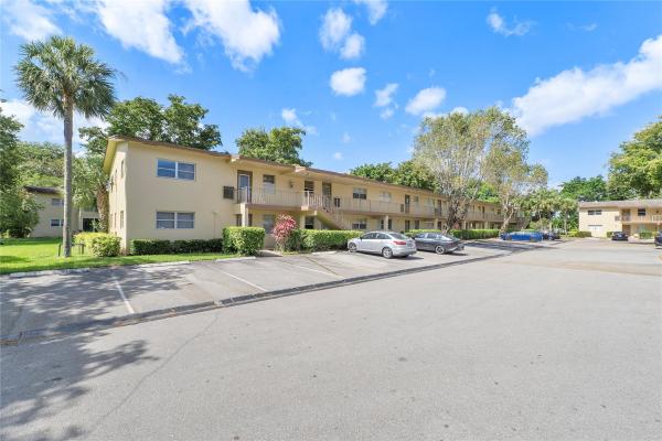 Oriole Gardens 3, 441 NW 76th Ave #101, Margate, Florida 33063, image 3