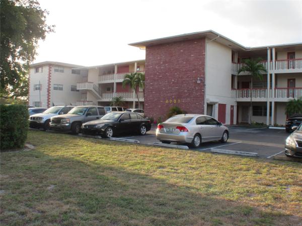 Lake Park Gardens, 4731 NW 10th Ct #216, Plantation, Florida 33313, image 1