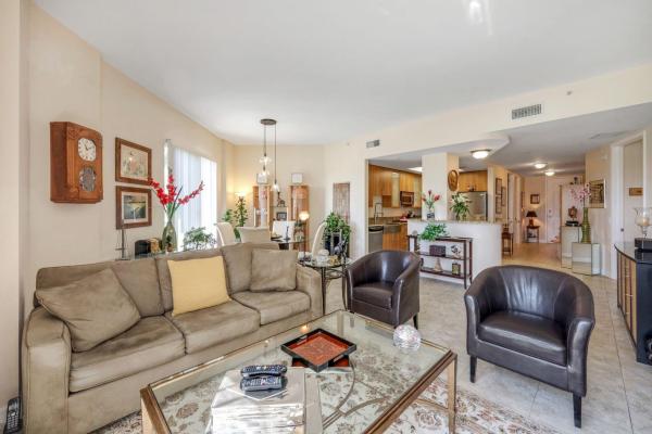 Wilton Station, 2631 NE 14th Ave #200, Wilton Manors, Florida 33334, image 1