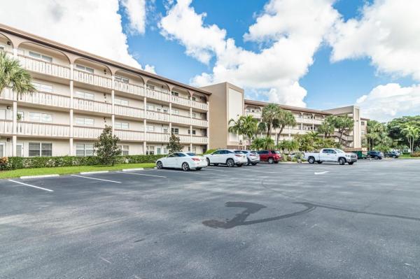 Portofino Village, 3201 Portofino Pt #E3, Coconut Creek, Florida 33066, image 1
