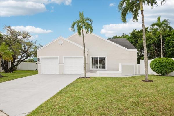 Trends At Boca Raton, 8587 Dynasty Dr, Boca Raton, Florida 33433, image 1