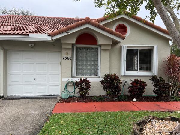 Fairway Views, 7568 Pinewalk Dr, Margate, Florida 33063, image 1