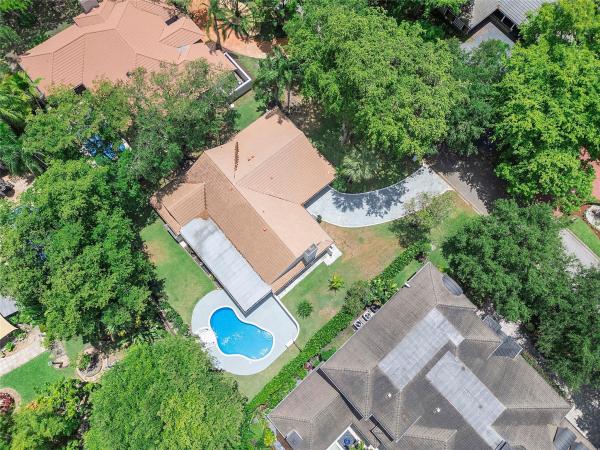 Maplewood Isles, 10209 Vestal Ct, Coral Springs, Florida 33071, image 1