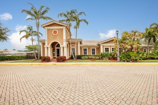 Hampton Hills, 5933 Glasgow Way #5933, Tamarac, Florida 33321, image 1