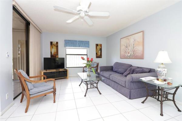Applewood Village 3, 4754 N Carambola Cir #4754, Coconut Creek, Florida 33066, image 1