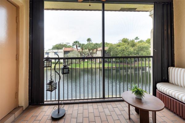 Racquet Club At Bonaventure, 398 Lakeview Dr #202, Weston, Florida 33326, image 1