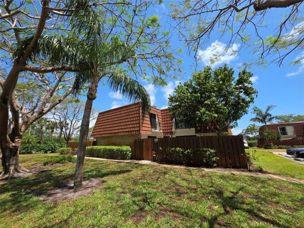 Spanish Wells, 3100 Spanish Wells Dr #B, Delray Beach, Florida 33445, image 1