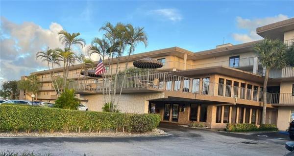 Isle Of Boca Dunes, 9300 SW 8th St #123, Boca Raton, Florida 33428, image 1