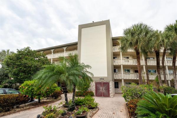 Eleuthera Village, 1802 Eleuthera Pt #H1, Coconut Creek, Florida 33066, image 1