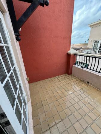 Villa Medici, 1033 NE 17th Way #605, Fort Lauderdale, Florida 33304, image 1