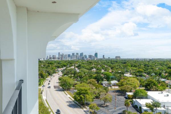 Drake Tower, 1800 N Andrews Ave #PHG, Fort Lauderdale, Florida 33311, image 1