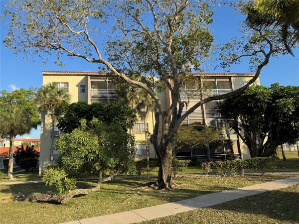 Courtyards Of Broward, 1810 N Lauderdale Ave #2210, North Lauderdale, Florida 33068, image 1