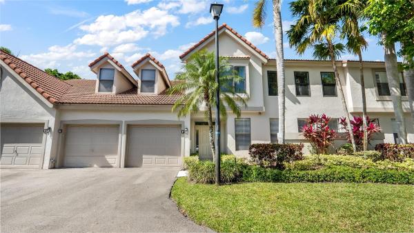 Coach Houses Of Town Place, 5801 Coach House Cir #F, Boca Raton, Florida 33486, image 1