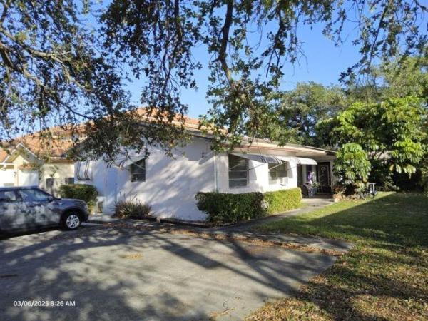 Hollywood Beach Gardens, 5805 Lincoln St, Hollywood, Florida 33021, image 1