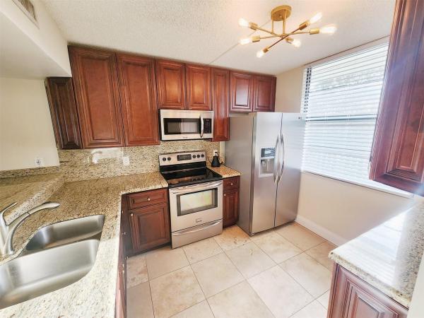 Whitehall 2 Of Pine Island Ridge, 1713 Whitehall Dr #401, Davie, Florida 33324, image 1