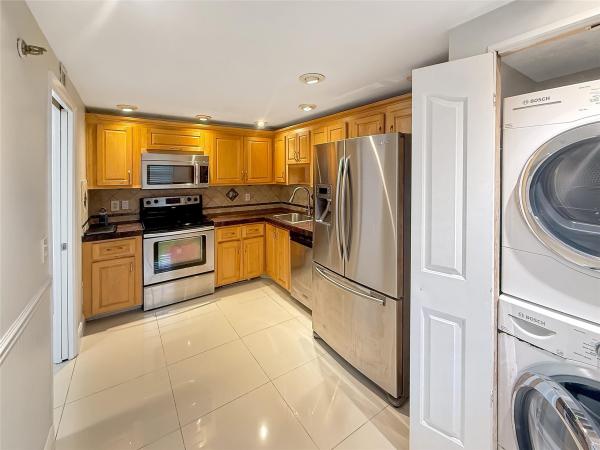 Oaks Way At Palm-Aire, 3520 Oaks Way #406, Pompano Beach, Florida 33069, image 1