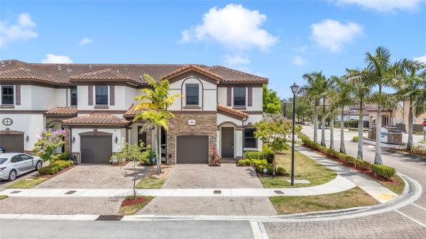 18401 NW 89th Ct, Hialeah, Florida 33018, image 1