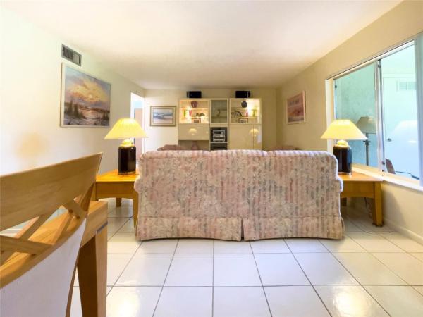 Pine Ridge South 4, 408 Pine Glen Ln #B-1, Greenacres, Florida 33463, image 2