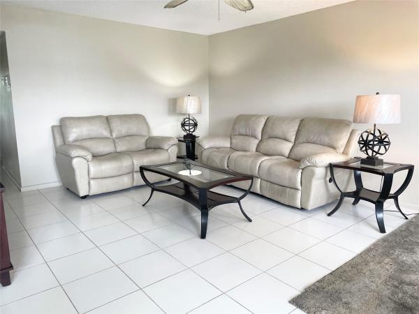 Oakridge, 2071 Oakridge F, Deerfield Beach, Florida 33442, image 2