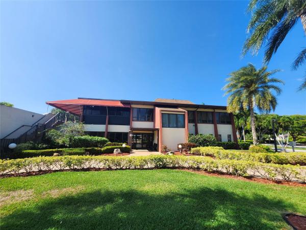 Meed Racquet Club, 7532 Deuce Ln, Lake Worth, Florida 33467, image 1