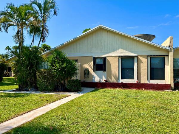 Seaway Patio Villas, 211 SE 1st Cir #211, Boynton Beach, Florida 33435, image 1