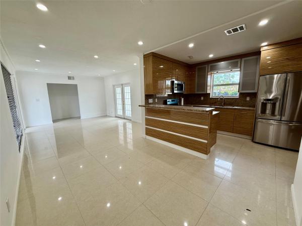 Lauderdale Golf Estates, 5070 SW 11th St, Plantation, Florida 33317, image 1