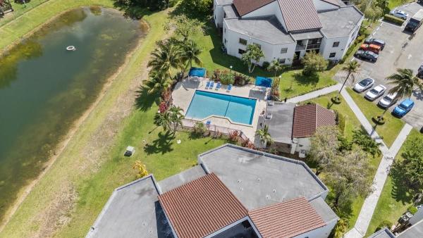 9433 Fontainebleau Blvd #212, Miami, Florida 33172, image 1