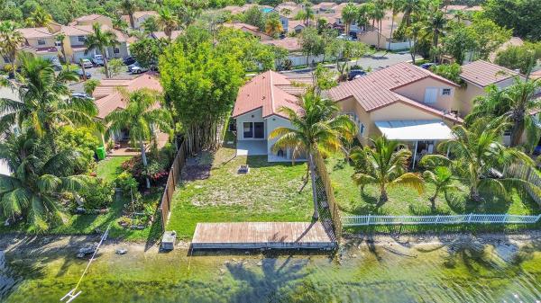 Laguna, 12653 NW 15th St, Sunrise, Florida 33323, image 1