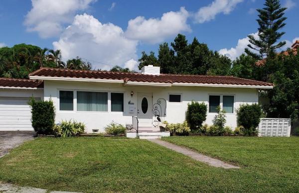 Lauderdale Surf & Yacht Estates, 283 Imperial Ln, Lauderdale By The Sea, Florida 33308, image 1