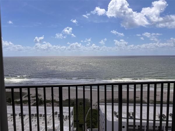 Silver Thatch Atlantic Plaza, 531 N Ocean Blvd #1711, Pompano Beach, Florida 33062, image 1