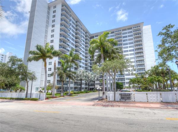 Coral Ridge Towers South, 3333 NE Ne 34th St #209, Fort Lauderdale, Florida 33308, image 1
