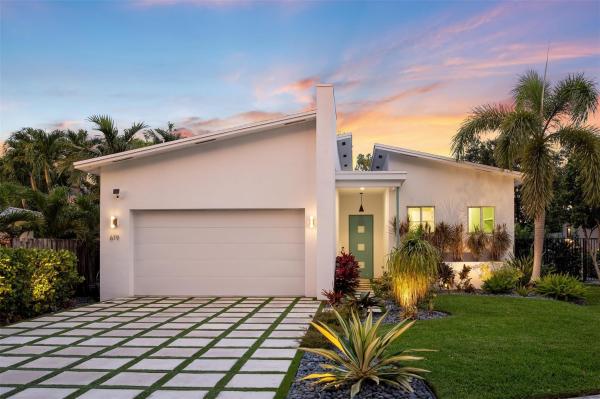 Valencia At Wilton Manors, 619 NE 21st Ct, Wilton Manors, Florida 33305, image 1
