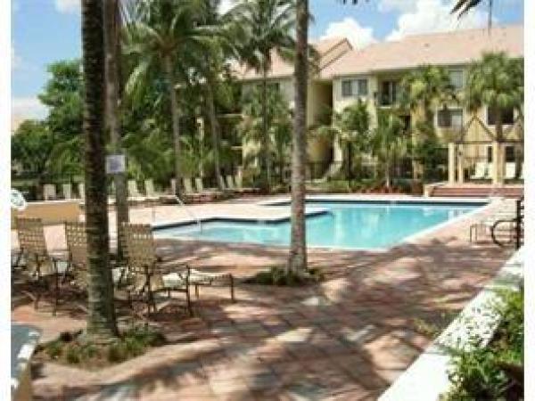 Visconti, 9066 W Atlantic Blvd #414, Coral Springs, Florida 33071, image 1