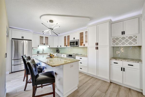 Waterford Courtyards At Jacaranda, 760 NW 99th Cir, Plantation, Florida 33324, image 1