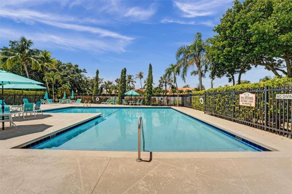 Waterford Courtyards At Jacaranda, 760 NW 99th Cir, Plantation, Florida 33324, image 2