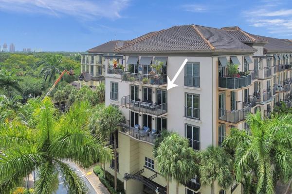 Wilton Station, 2633 NE 14th Ave #400, Wilton Manors, Florida 33334, image 1
