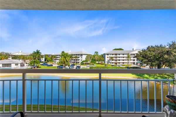 Whitehall At Camino Real, 6217 Balboa Cir #304, Boca Raton, Florida 33433, image 2