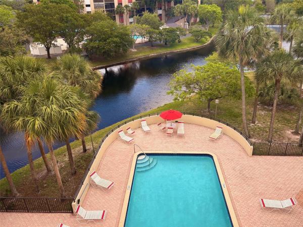 Cypress Bend, 2304 S Cypress Bend Dr #515, Pompano Beach, Florida 33069, image 1
